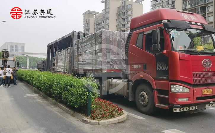 港湾公交候车亭运输到目的地